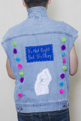 Chaqueta Mezclilla sin Mangas "It's Not Right But It's OK"